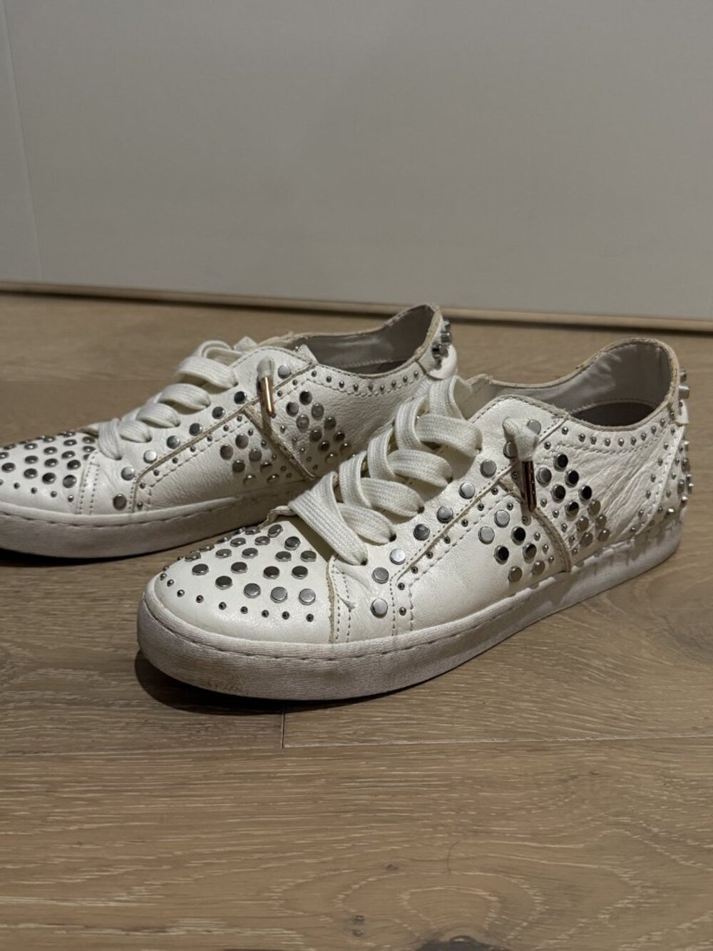Dolce Vita White Leather Studded Lace-Up Sneakers